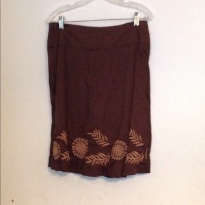 Women's brown tan skirt perfect for fall!